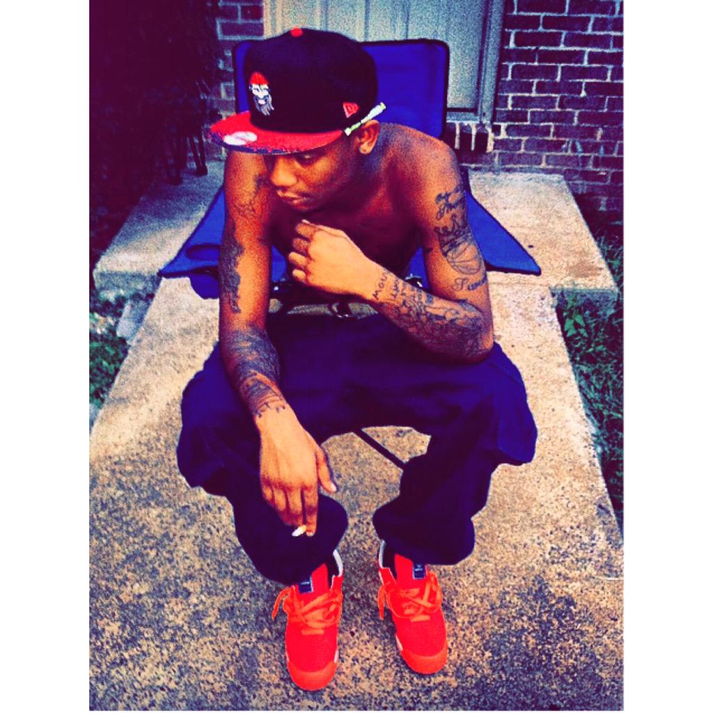 DOESKIFRMDAPACK's tweet photo. hope ๐ m bruva come home tma man ๐ค๐ท๐น๐๐ฏ๐ฏ @Lil_WillBoi #SHELLSWORLD๐ das da team lul hoe ! GANG ๐๐ฏ http://t.co/FhKQTSC2Gk