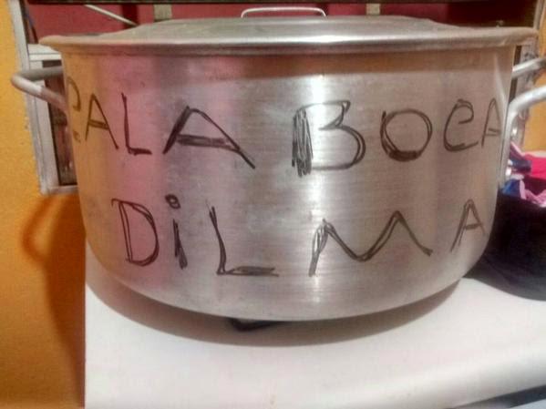donnadireita's tweet photo. Reforma Política que o povo quer:
FIM do PT!!
#PanelacoVirtual 
#CalaBocaDilma 
#DiaDoTrabalhador http://t.co/bBkorTprso