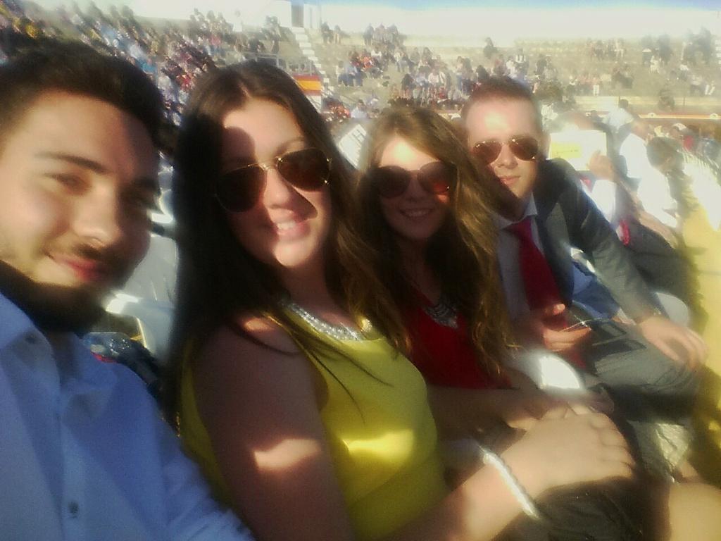 Jaime_MP0's tweet photo. Viva la familia de la dama!!! #SomosMayo #mayos2015 http://t.co/H9XccVvupY