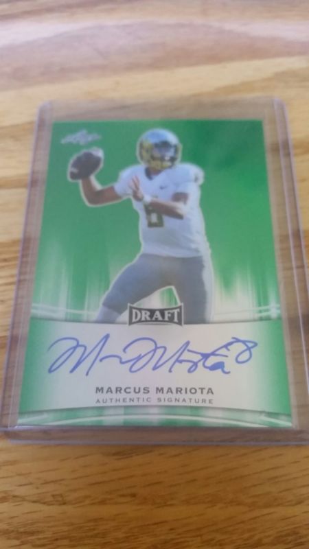 TweetingTheTop's tweet photo. 2015 Leaf Metal Draft Marcus Mariota Green RC Auto 9/10 $131.53 #Mariota http://t.co/tG8HU4bMTN http://t.co/ZNd8dMOAYO