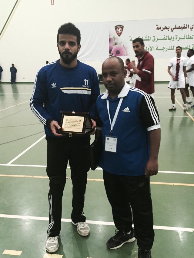 AlFaisaly's tweet photo. حصل على جائزة أفضل لاعب في المباراة 

اللاعب " سالم ماجد المكاوني" . http://t.co/de8Tw8VrI0