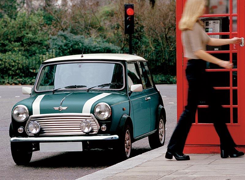 MyClassicCarsHq's tweet photo. MINI Cooper History: Visit our website for more information http://t.co/Vy6ppXlsRR #MINICooper #MiniHistory #MINI http://t.co/GU3Pdvs3cM