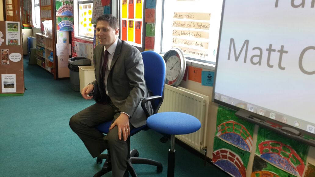 MuinteoiriG's tweet photo. Thank to Matt Carthy for his visit as part of the Blue Star proect we are working on. Cheers Matt http://t.co/LED2GcwNP6