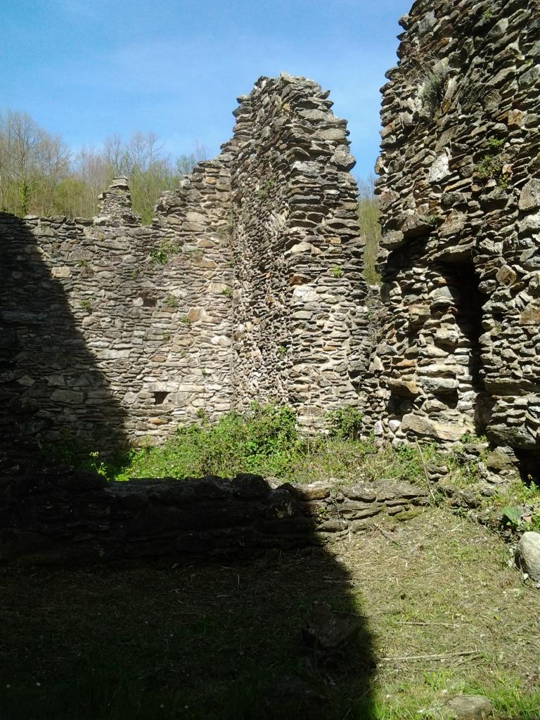 ArcheoInTour's tweet photo. Abbazia di Corazzo (CZ). Testimonianza del monachesimo in #Calabria in 4 foto. #invadicorazzo #invasionidigitali http://t.co/hjC3KTuh7X