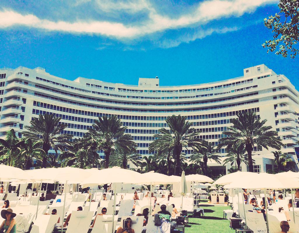 sunnyMIA15's tweet photo. @Fontainebleau A beautiful hotel! Looking forward 2 invading again in June! #Miami #MayDay #MIA15 #party #club #LIV http://t.co/inXlDCKjfl