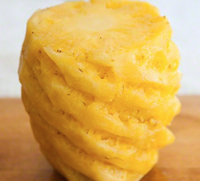 ReallyRecipes's tweet photo. How to cut a pineapple!
http://t.co/FnLzuvtYNa
#HowTo #Pineapple #Fruit http://t.co/Xk8FtTHUEA