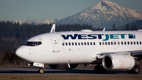 darryllrobideau's tweet photo. “@cbcnewsbc: Unruly passengers booted off Westjet flight to Hawaii http://t.co/PYXAOAcBbF http://t.co/h1CSVQW371” @ajs_drew @kbombier