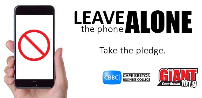 Hot1019CB's tweet photo. We want you to #LeaveThePhoneAlone.

Take the pledge: http://t.co/ZDMYojghLa http://t.co/lXsLSgFjmv