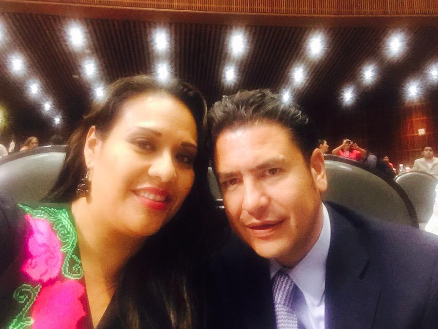 Lulu_Chiapas's tweet photo. @rastudillo2012 compañero d @DiputadosPVEM y compañero en @ComarnatMX gracias x todo tu apoyo, nos vemos en Queretato http://t.co/plmDxRN2ZT