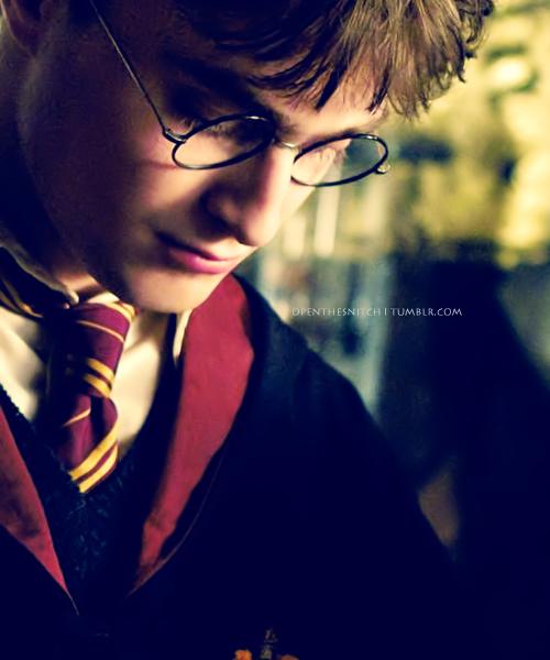 Hogwarts_Existe's tweet photo. "Você não é uma pessoa ruim, Harry, é uma pessoa boa... a quem coisas ruins aconteceram" http://t.co/yPHVEZ1ppy