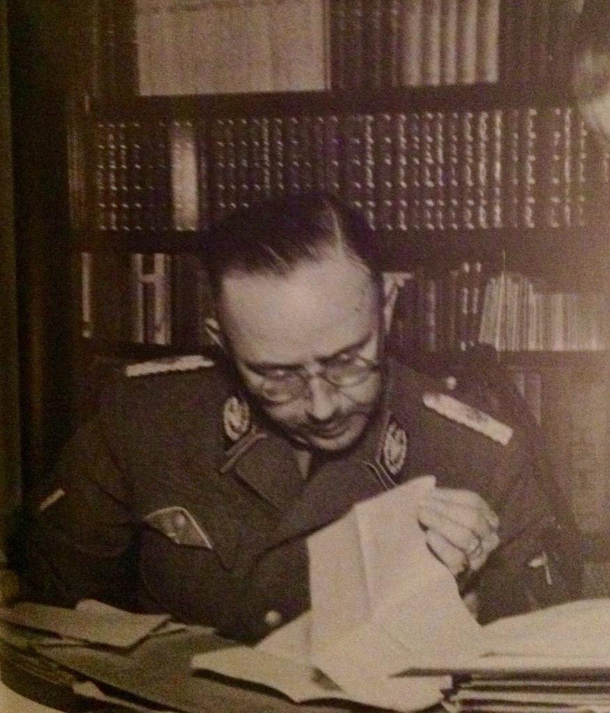 MorriganHammer's tweet photo. Heinrich himmler #heinrichhimmler #himmler #reichsfuhrerss #waffenss #nazi #ssLeader #germans #ww2 #nazis #nazi http://t.co/xhXxY4NsUc