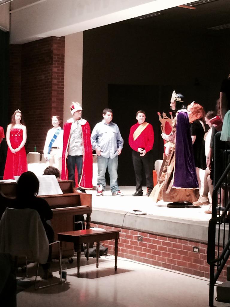NancyCheevers's tweet photo. Thtr Wkshp Perf at JFK--nicely done thespians! Extra credit to directors Diana Ajjan &amp; Rob Urbank #TalentLivesHere http://t.co/WDEieuFdif