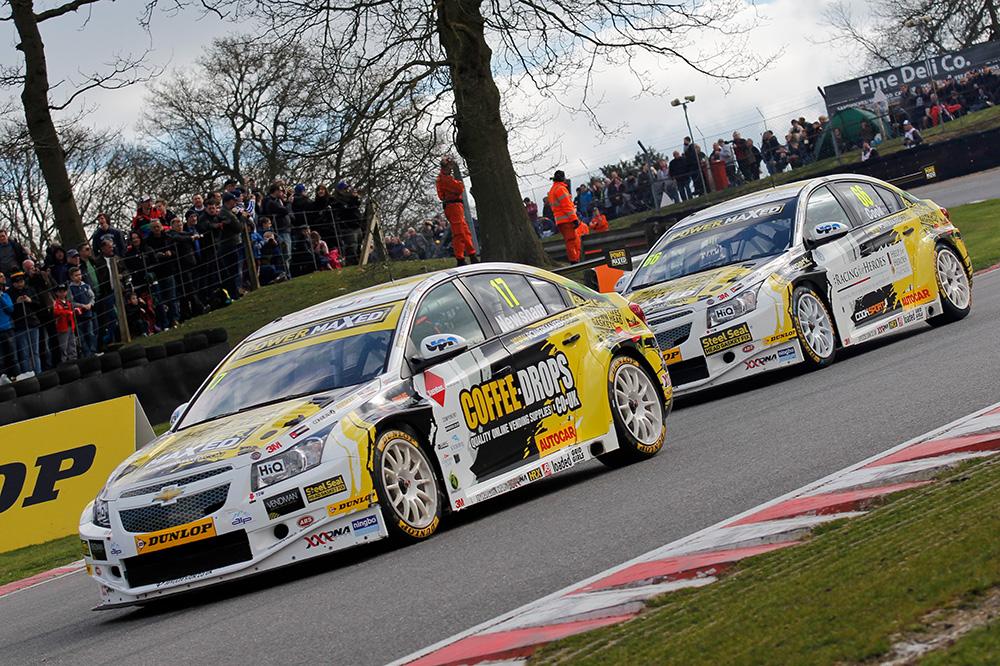 Love this picture! #FF @Edendale_Photo <a href="/cooksport/">Josh Cook</a> <a href="/newshamracing/">Dave Newsham</a> <a href="/CoffeedropsCoUk/">Coffeedrops</a> <a href="/UPN17/">United Pallet Network</a> <a href="/RacingforHeroes/">Racing For Heroes</a> <a href="/gridgirlz/">Grid Girls UK</a>