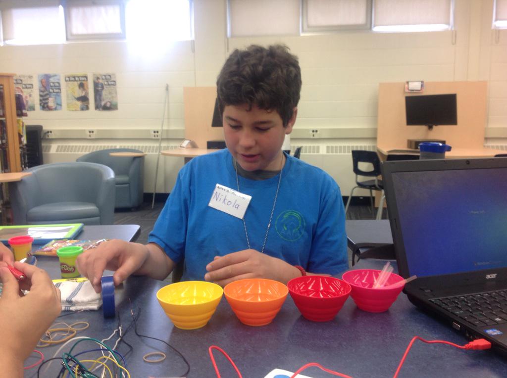 LiseGrimwood's tweet image. @mjwheelerali @SylviaMoll4 organized a tinkering, learning opportunity for #fosfournier schools!