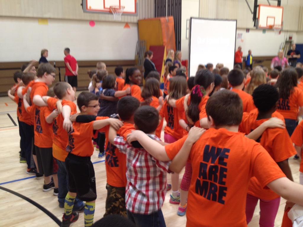 mreteam3's tweet photo. #collaborationMRE #friendship #MREfamily http://t.co/KoURNKKs5B