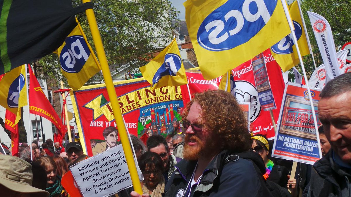 The_TUC's tweet photo. Some pics from the London #MayDay march, from Clekenwell Green to Trafalgar Square http://t.co/iEhE1DRm9z