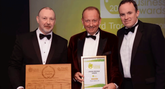 Our delight at receiving Judges’ Excellence Award at the <a href="/GranthamAwards/">Grantham Biz Awards</a> 2015 ow.ly/MnNz5