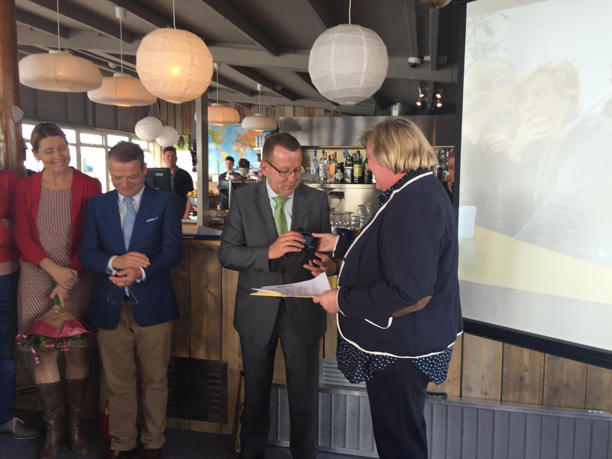 TheoDohle's tweet photo. Leuke introductie van Jolanda Bonnema ‘zonder participatie was er geen Masterplan geweest’ #loosdrechtsterras http://t.co/QYwqTloe8N