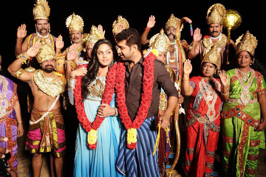 your look is so beautiful, all the best ❤️ <a href="/KarthikaNair9/">Karthika Nair</a>