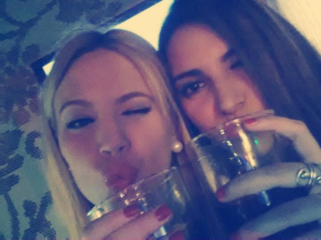 marisa_cs13's tweet photo. Y de nuevo, zona VIP 👌❤🔝🍸👑 http://t.co/6acNN795oP