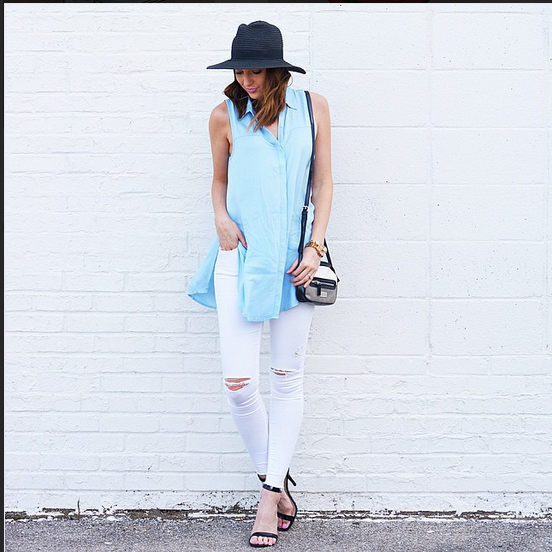 Forever21's tweet photo. Airy &amp; easy in baby blue http://t.co/MiQwoo1oBz #F21xMe http://t.co/mxBxVxF7MP