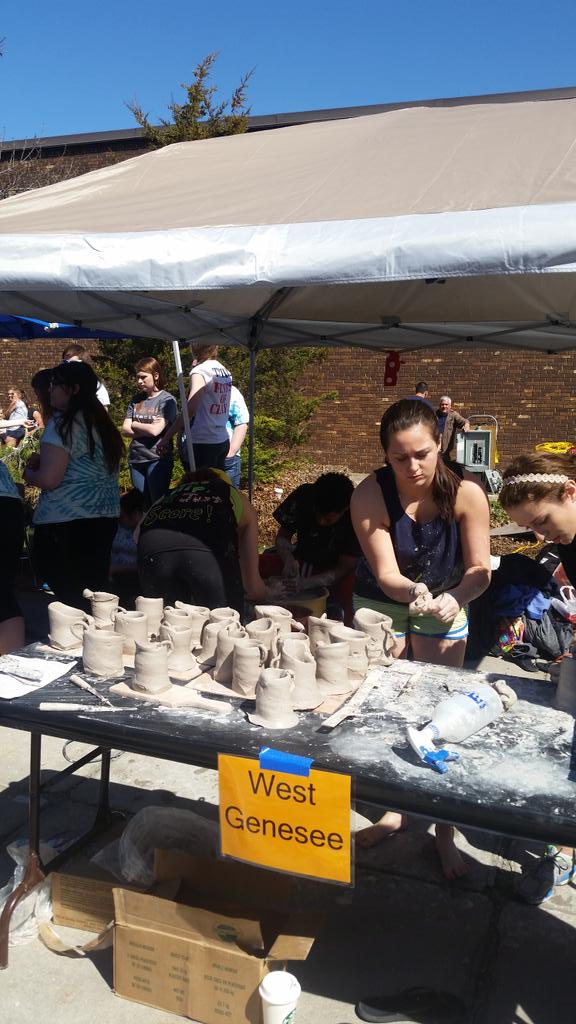 0Jschrader's tweet photo. Mug production! #featsofclay #mugshot http://t.co/ahcMn9DcgA