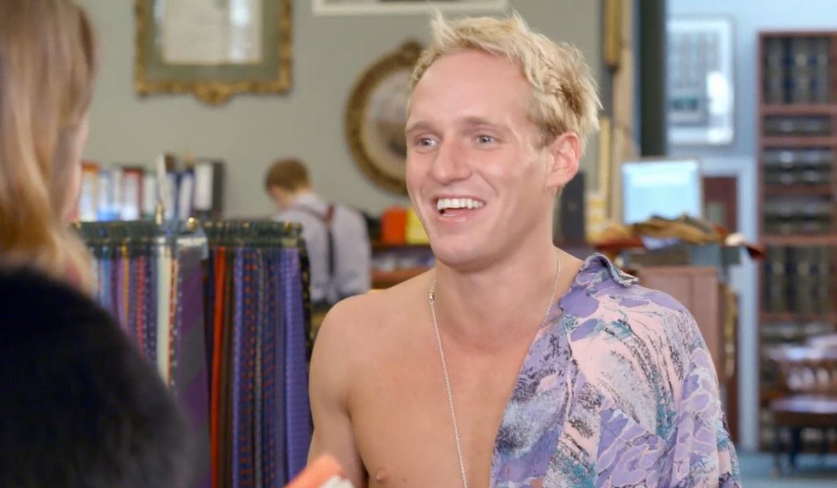 E4Chelsea's tweet photo. Don't ask, just watch as Jamie is given some top tips in #MadeOverInChelsea:
http://t.co/v7gunDjkdQ http://t.co/m35G6BM5fF