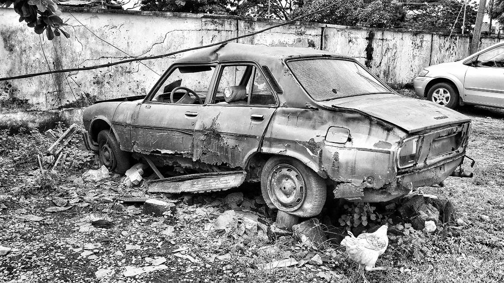 sholaanimashaun's tweet image. At a point in time , this car was one of the world's best car . #Peaogeot #TimeForEveryThing #life #PhotoOfTheDay