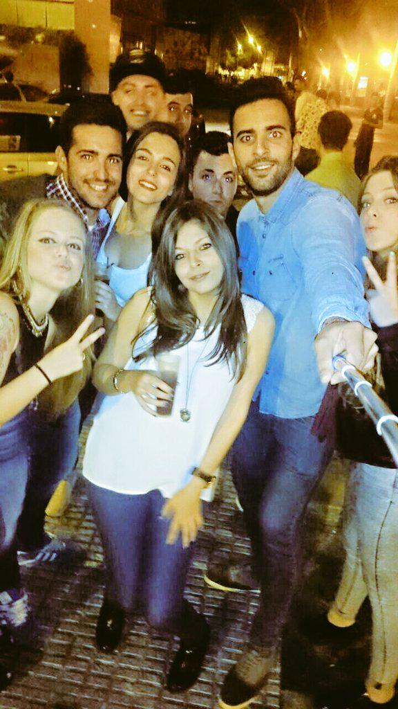 Lia_Garcia96's tweet photo. Noche de ayer🔝 @juditrojo @mcLulian @Robeeerto94 @JoseHM95 @adrimb13 @tetiko94 http://t.co/d4s8y3MbB8