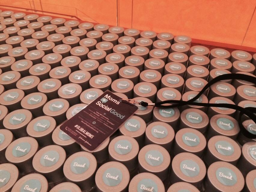 ElyseBurack's tweet photo. @boxedwholesale supporting moms everywhere #globalmoms http://t.co/CW5zKYsMzi