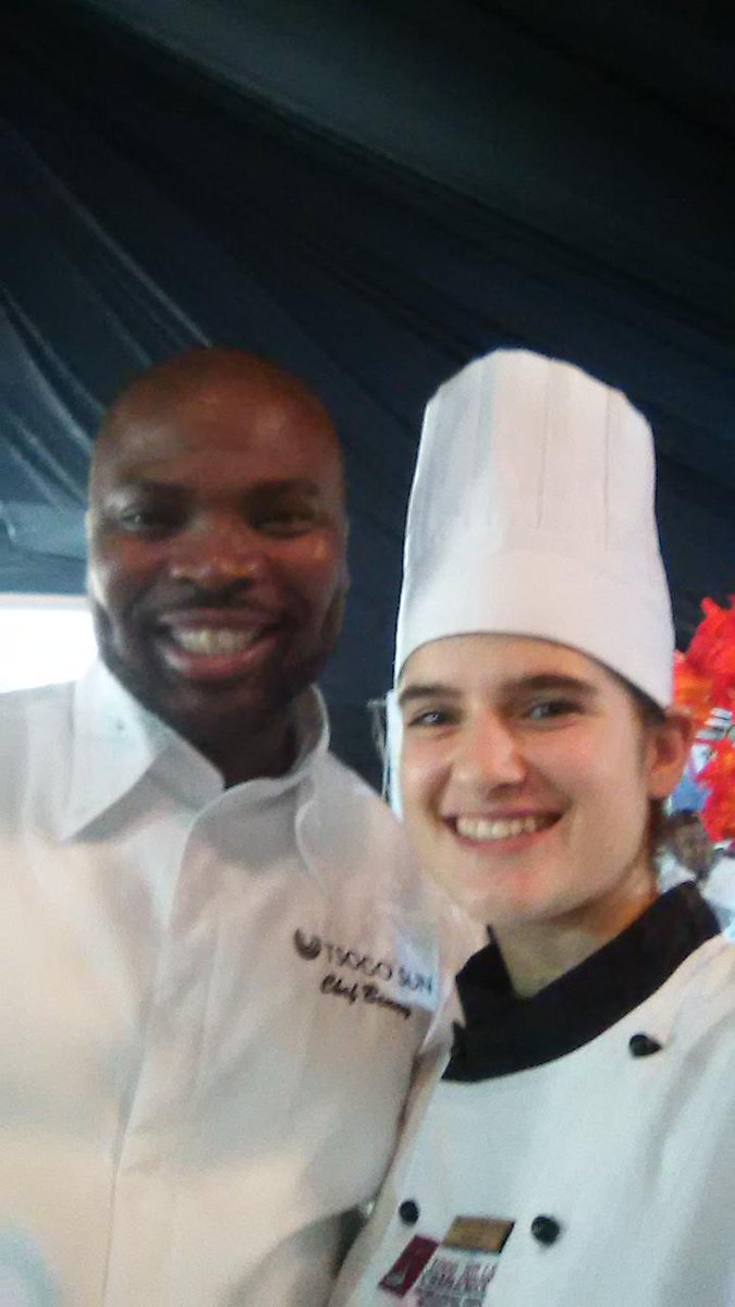 Ali_Babe95's tweet photo. Coffee &amp; Chocolate Expo #benfie http://t.co/jEVQhuXvp4