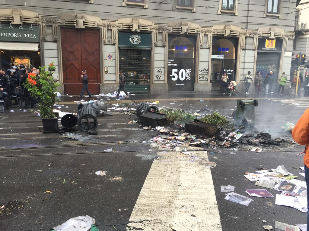 giadaborioli's tweet photo. Corso Magenta dopo i #noexpo #mayday http://t.co/ZlbMTMxN92