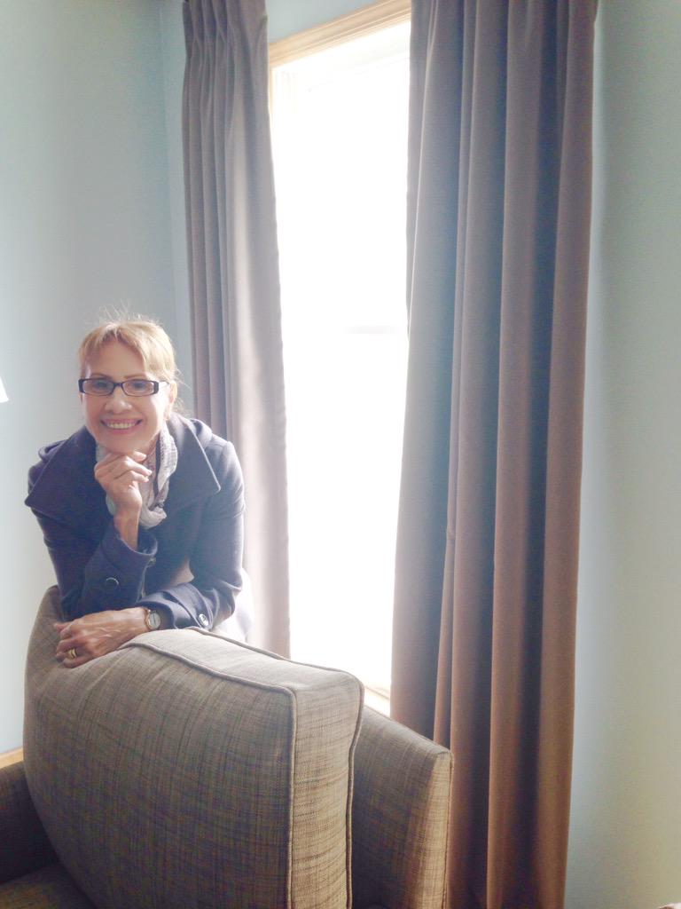 BlancheGarcia's tweet photo. It's install day again..and we're waiting for delivery number three #BOnSite #momonsite #clientinstall http://t.co/85sdAXu898