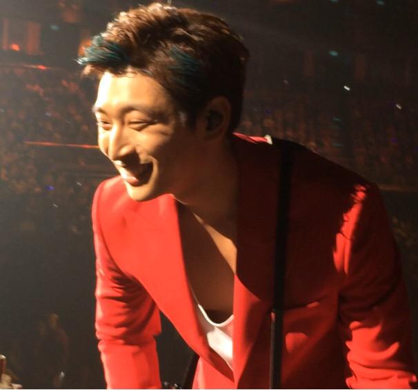 Yningnong's tweet photo. เด็กยักษ์อุ่น ผู้ซึ่งมาอ้อยให้ฉันตกหลุมรัก แล้��ก็ทิ้งฉันไป Happy Birthday นะที่รัก #2AMForever #HappyjinwoonDay http://t.co/Kx6nJmbZUI