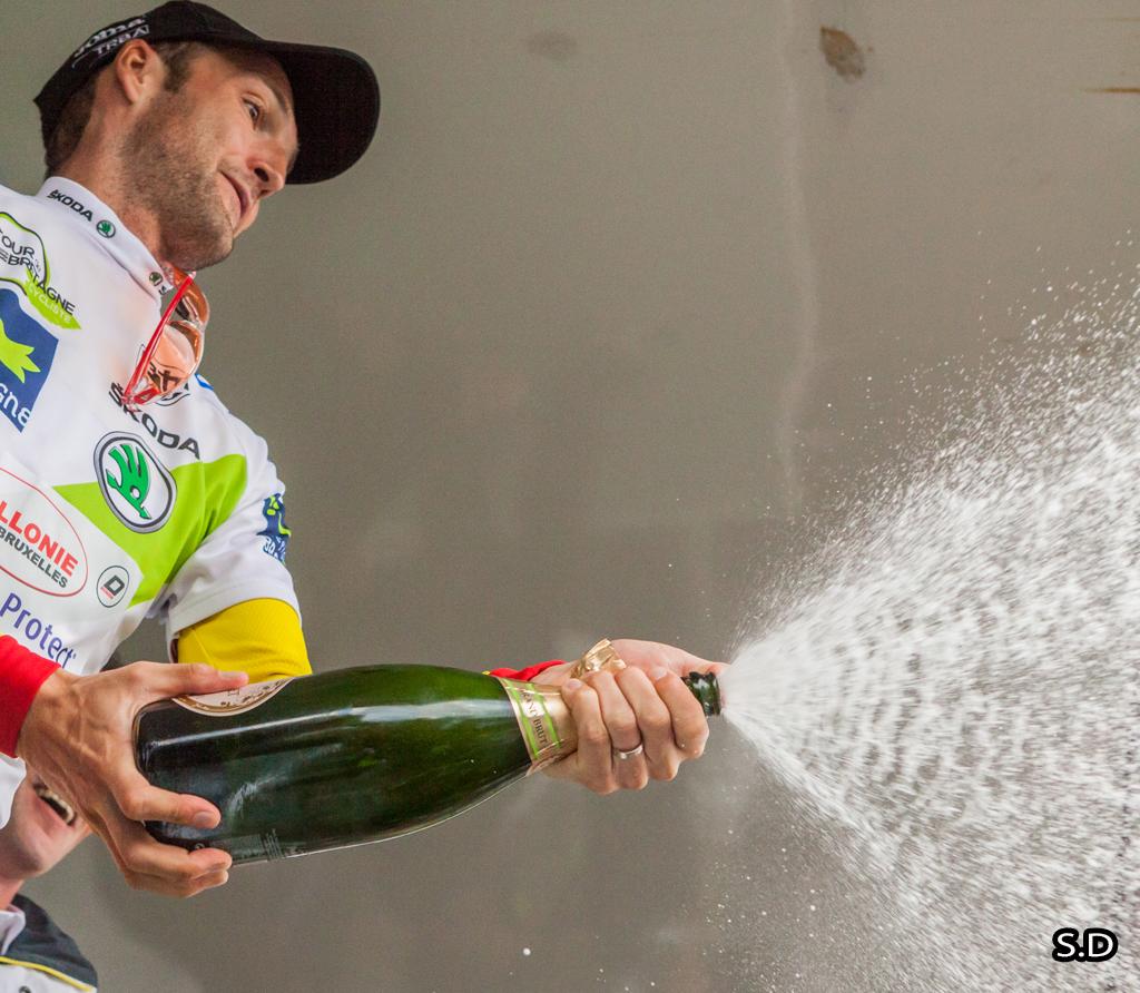 tourdebretagne's tweet photo. Victoire finale du Belge Sébastien DELFOSSE (WBC) dans la 49e édition du @tourbretagne #TBC15 #felicitations http://t.co/5Ps4G39wJ0