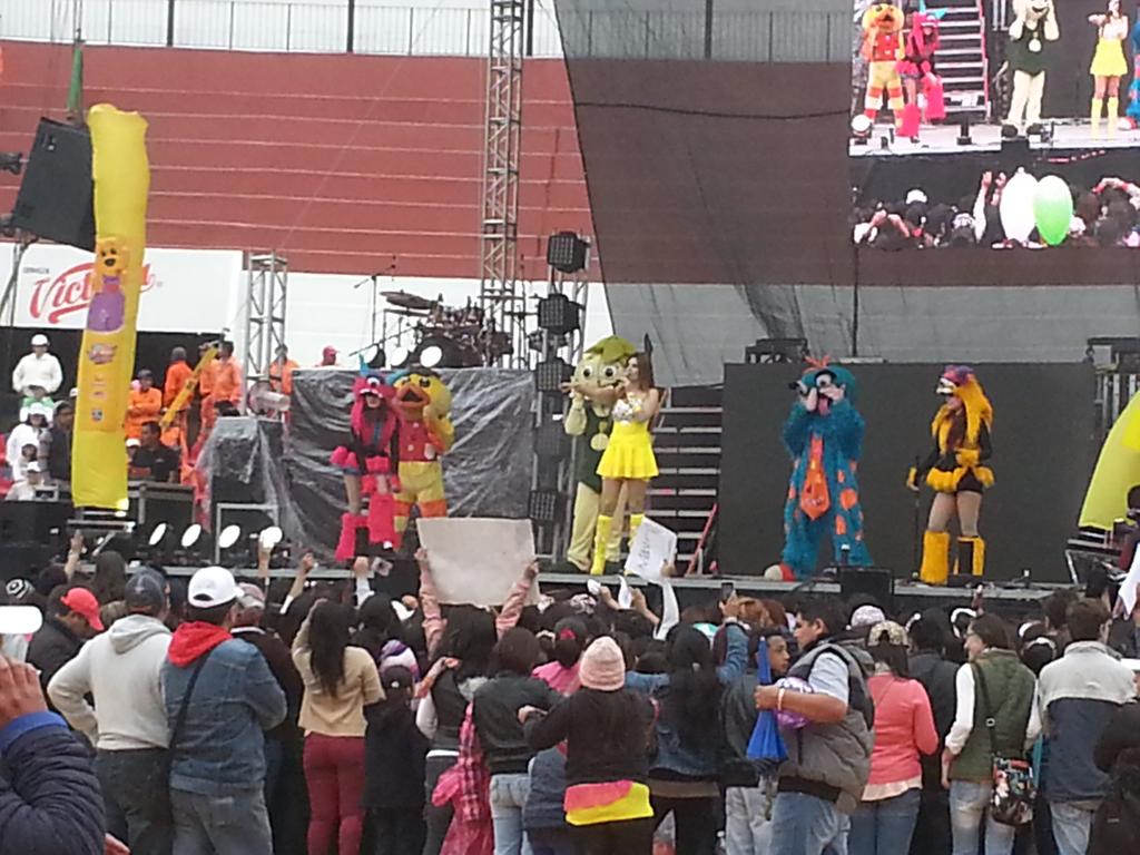 SIPDUS's tweet photo. Presentación de @LorelandiaOf en el #DiaDelNinñoylaNiña / @difhgo @gobiernohidalgo http://t.co/3U9YxKh5in