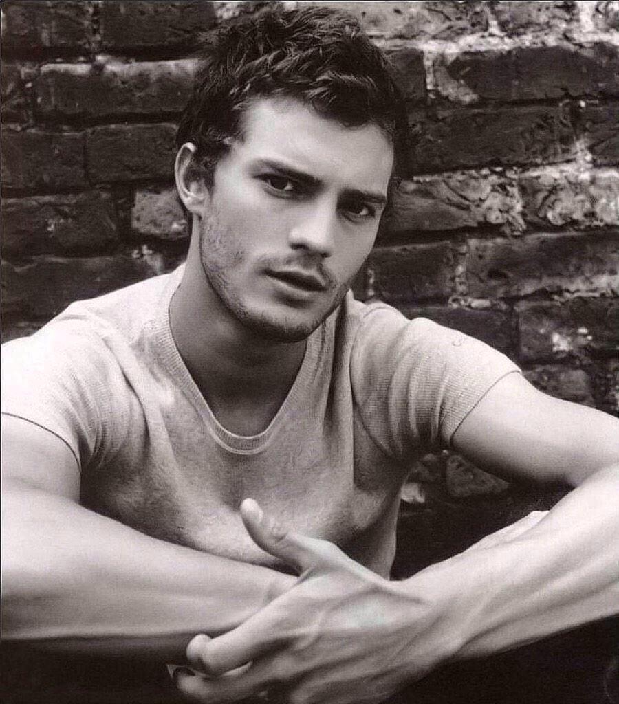 Happy 33rd birthday jamie dornan. ilyssm!   later\s baby   