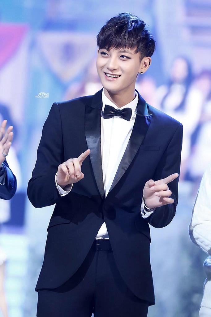 Happy Birthday Huang Zitao! Wishing you happiness and healthiness. Keep smiling! 