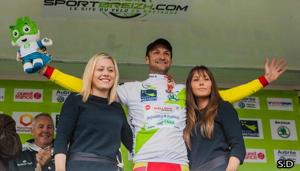 france3Bretagne's tweet photo. Tour de Bretagne : le Belge Sébastien Delfosse remporte l'épreuve #TBC15
http://t.co/nFS5j1tIBa http://t.co/WEcChf28ov