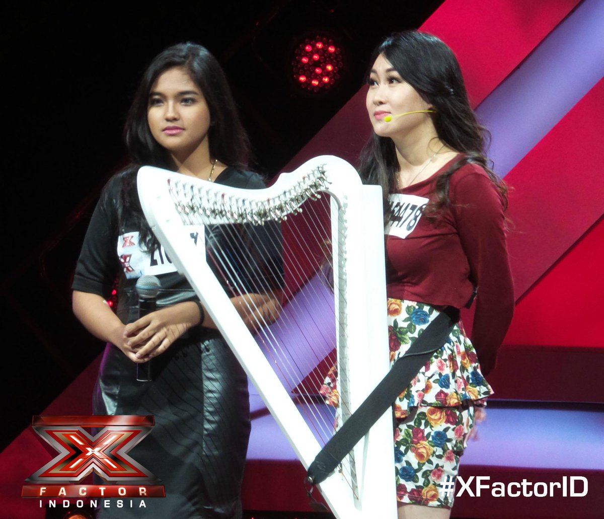 XFactorID's tweet photo. skrg duel dari Angela seorang ibu yg jago min harpa vs Wanita cantik Sarah #XFactorID @OfficialRCTI http://t.co/kchabq9ilM