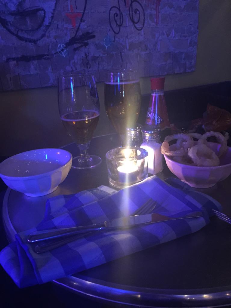 BakerStBabes's tweet photo. @221bcon is not my date but they brought us a candle to make it more romantic. #ItsForACase http://t.co/SSTfZHujt4