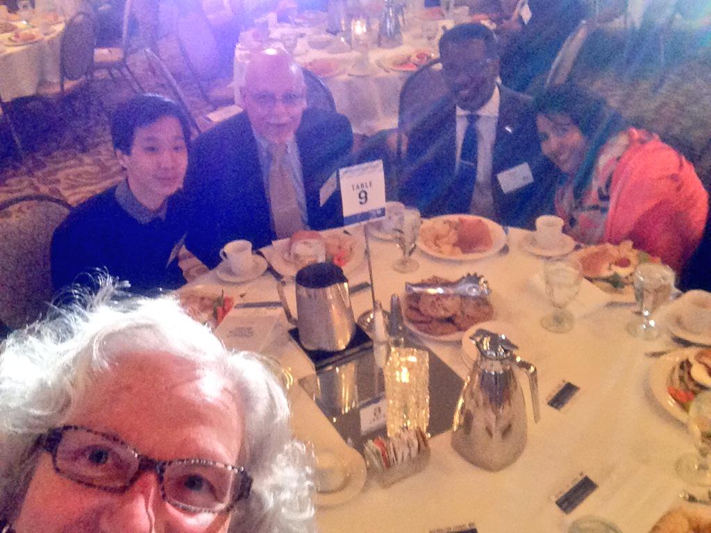LeslieAnnHoward's tweet photo. #cva @unitedwaydaneco #doingwhatworks @HGaylordWI Dear friends and volunteers! http://t.co/z6b7jGKrFU