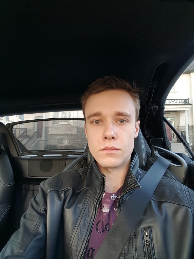 redmercy's tweet image. Fresh haircut = easier climb in rank #redtips