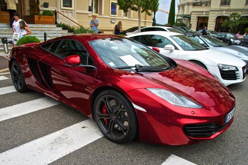 CauseWeDrive's tweet photo. RT if you would drive this http://t.co/rC6ETuk9A3