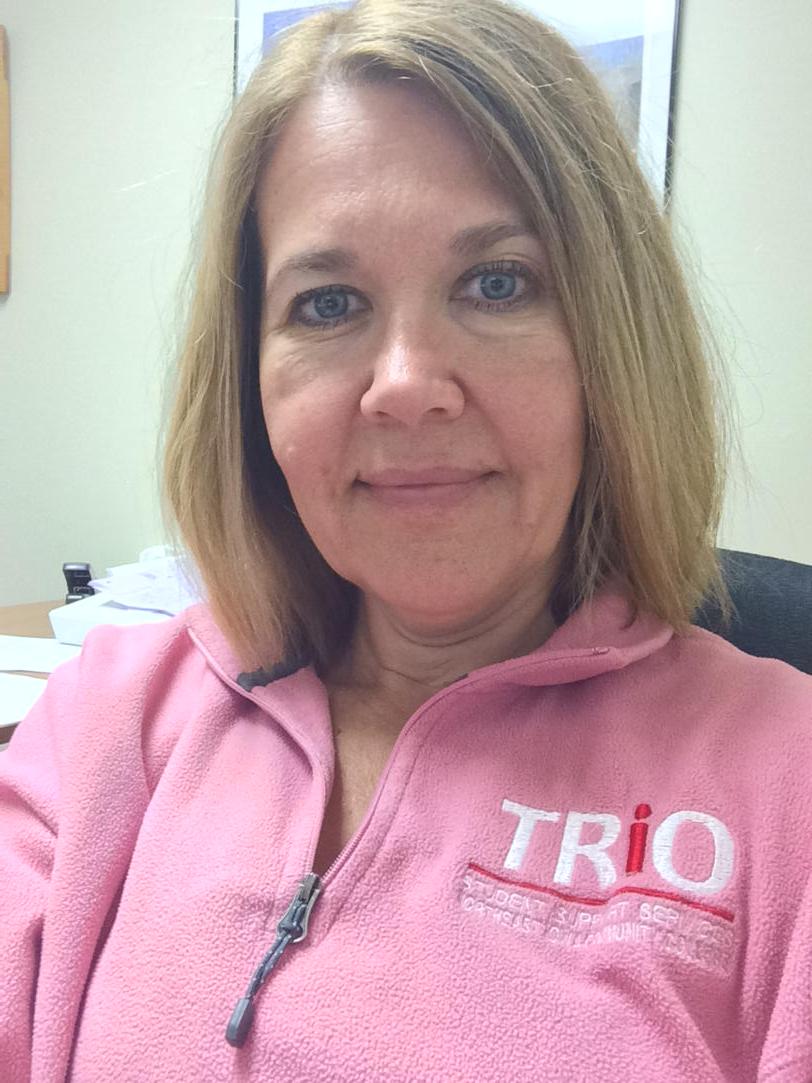 CindyVirta's tweet photo. I believe in post secondary education @NEiowaCC #HappySigningDay #ReachHigher #TRIOworks #MAEOPP http://t.co/GGD5Wn0POd