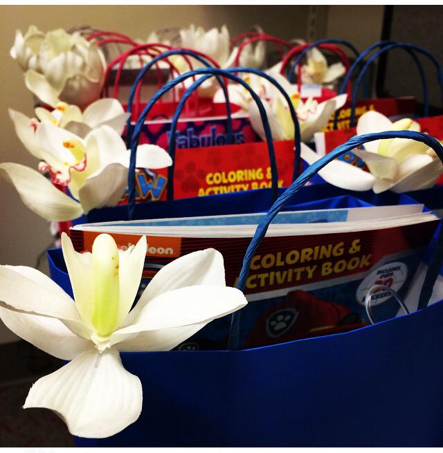TP4Cy1791's tweet photo. May Day baskets for Children and Families of Iowa! #D105GivesBack #R100DOS #T1791 @Tia_Michelle_1 @Sheldiggity http://t.co/nP7HHebir1