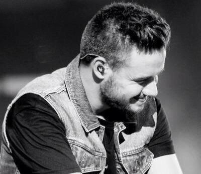 ehiliampayne tweet picture