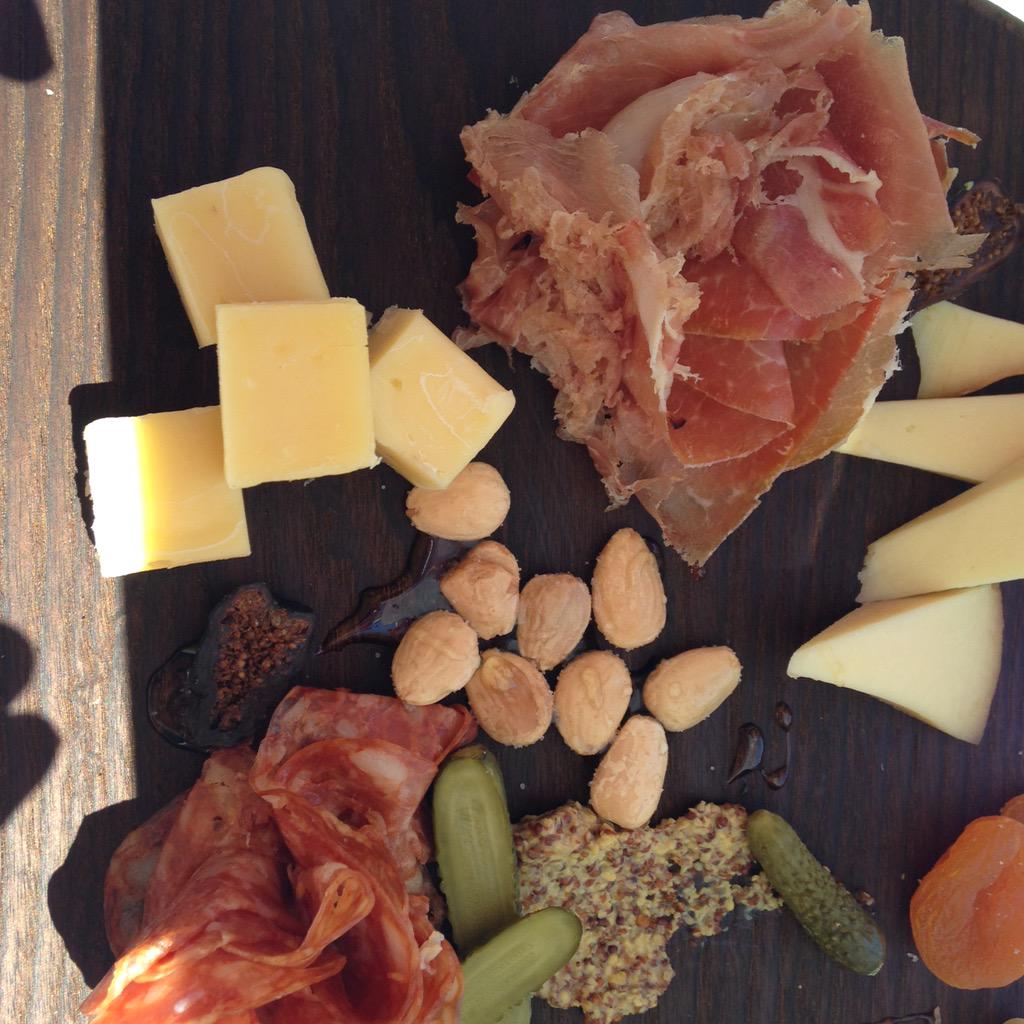 vmacmac's tweet image. Primeaux... Love the food....