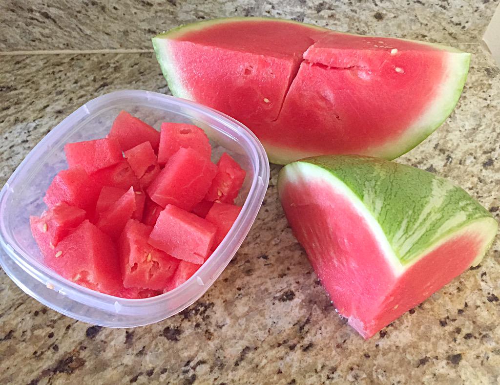 superkingmarket's tweet photo. Watermelons are heavy. Let us do the lifting with @InstacartLA delivery! https://t.co/kZkJmA8TKS http://t.co/Fuc4OZTEvB