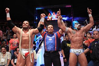 LuoisaValkyrie's tweet photo. Pura Clase mundial #Ysiquieres 
#TexanoPower #JrDeOro #ChocolateChamp !  Finalista de  @LuchaWorldCup http://t.co/31Es2SnlaO